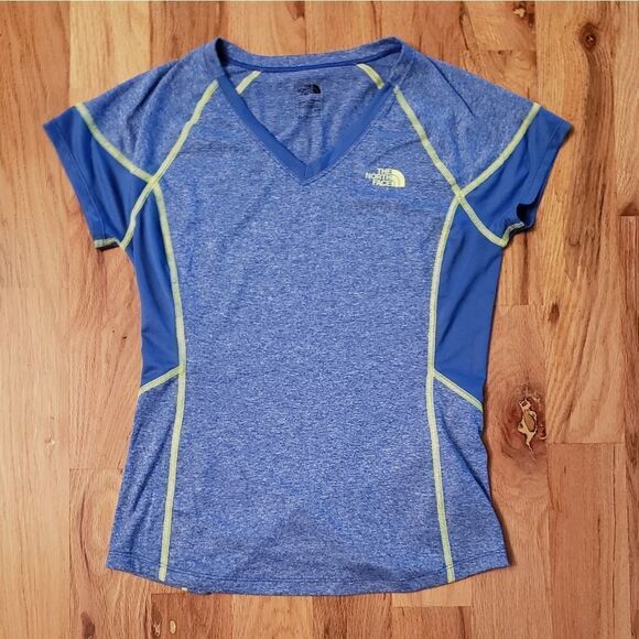 The North Face Flash Dry V-neck Athletic Top - Picture 7 of 7